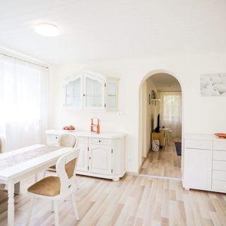 Eleven Apartman House Keszthely (2)