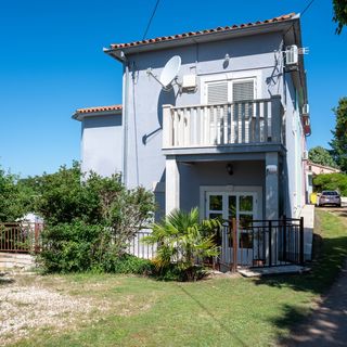 Ház Családok Részére Medencével Krnica, Marcana - 3029 Krnica (4)