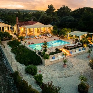 Seaside Luxury Villa With A Swimming Pool Mirca, Brač - 16183 Mirca (4)