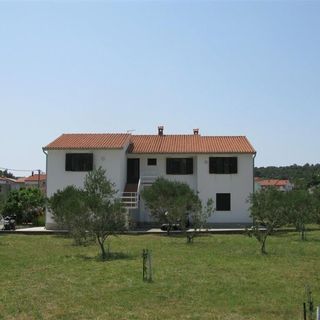 Apartmanok Parkolóhellyel Palit, Rab - 16356 Palit (3)