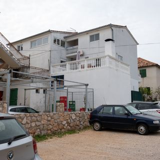 Apartmanok A Tenger Mellett Tkon, Pasman - 17360 Tkon (2)