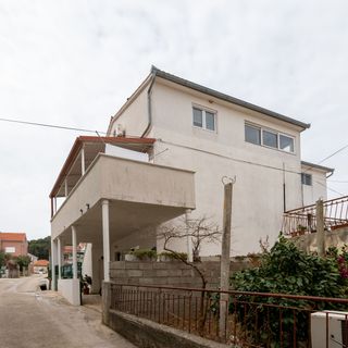 Apartmanok A Tenger Mellett Tkon, Pasman - 17360 Tkon (4)