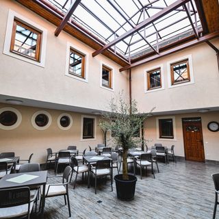 Végvári Hotel Eger (4)
