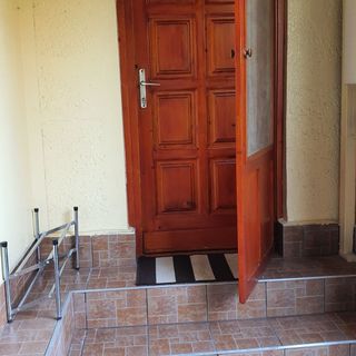 Családias Apartman Gyál (5)