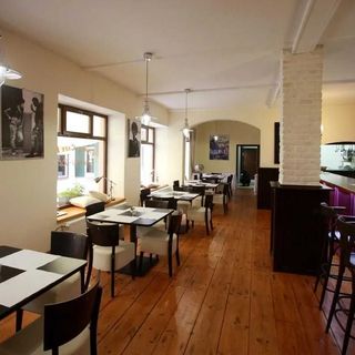 Hotel & apartments U Černého orla Třebíč (3)