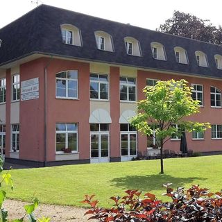 Vzdělávací středisko a hotel Varnsdorf (4)