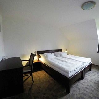 Hotel Rýzmburk Žernov (3)