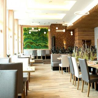 Hotel Grand Chlumec nad Cidlinou (3)