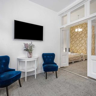 Downtown Bratislava B&B (2)