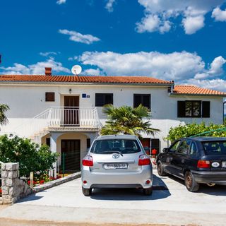 Apartments Karabaic Njivice Krk (2)