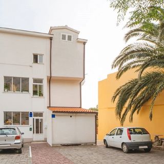 Apartmanok Parkolóhellyel Makarska - 6729 (2)