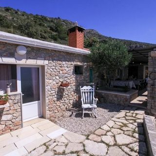 Robinson House Orpheus Bol (4)