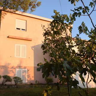 Apartmanok A Tenger Mellett Starigrad, Paklenica - 17865 Starigrad (2)