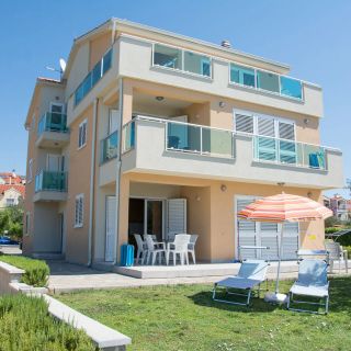 Apartments Citrine on the beach Biograd (4)