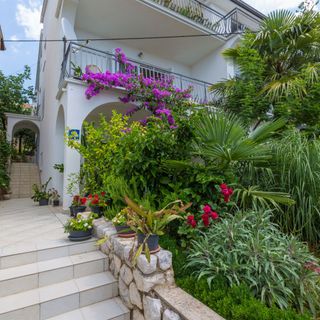 Apartments Dorijan i Karlo Selce (2)