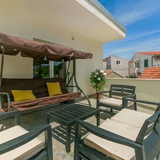 House Cattleya Kostanje (2)