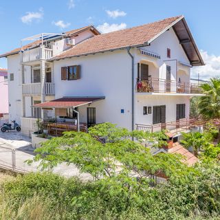 Apartments IvaT Rogoznica (2)