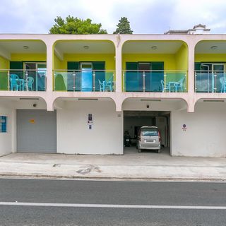 Apartments Road star Mali rat (2)