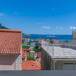 Apartment Adrian Omis (3)