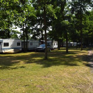 Marina - Lodě a Karavany Týnec nad Labem (3)