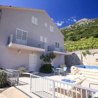 Apartments Marketa Dingač Trstenik (3)