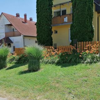 NAPFÉNY Apartmanok Balatonföldvár (3)
