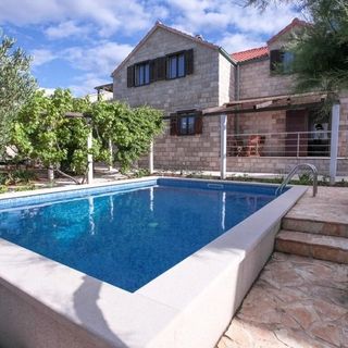 Vila Venecija Povlja (2)