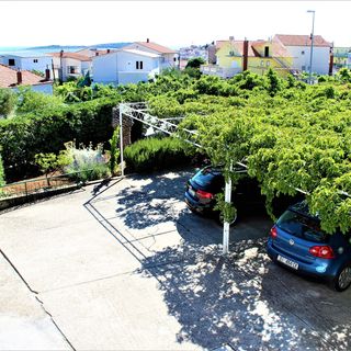 Apartmanok Parkolóhellyel Primosten - 15499 Primošten (2)