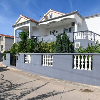 Apartmanok Parkolóhellyel Bibinje, Zadar - 18066 Bibinje (2)