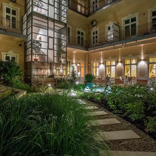 Mamaison Residence Izabella Budapest (3)