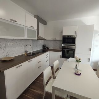 Hatvan Corner New Apartment (4)