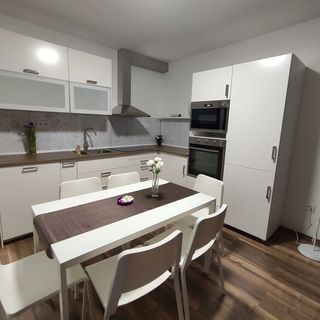 Hatvan Corner New Apartment (5)