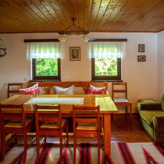 A Nagyapám Tanyája Lupeni (3)