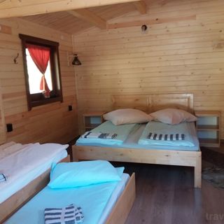 Cabanele Bartos Vlăhița (4)