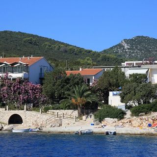 Apartman Nikola Uvala Pokrivenik (2)