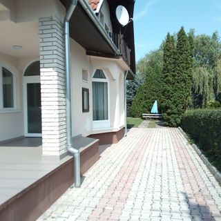 Napsugár 50 Vendégház Fonyód (4)