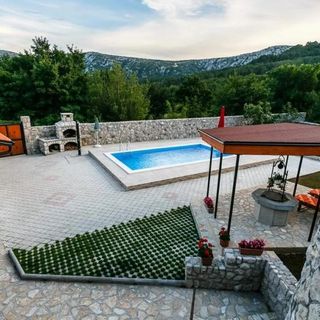 Villa Castra Drivenik (2)