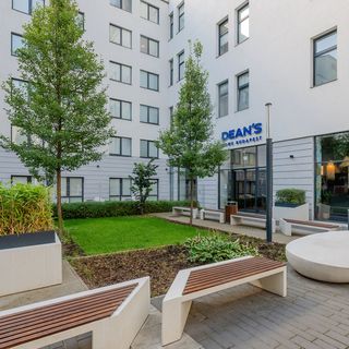 Dean’s Home Budapest (4)