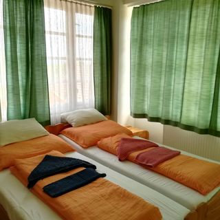 Montana Vendégház Balatonederics (2)