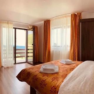 Cabana Cota 1700 Rânca (4)