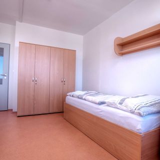 Domov mládeže – Ubytování Sokolov (4)