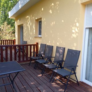 Lábas-ház Szob (2)