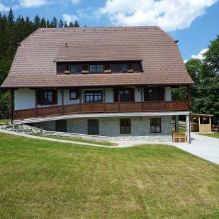 Pensiunea Sanduly Ervin Barajul Zetea (2)