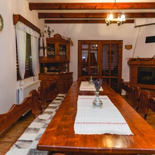 Cabana Ibi Sub Cetate (5)