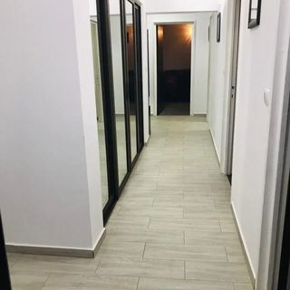 Apartament BucharestSuite București (2)