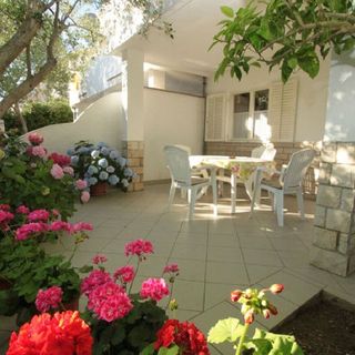 Apartmani Lucija Novalja (4)