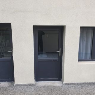 Hotel Ema&Zain București (2)