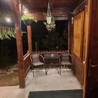 Casa Dintre Brazi Comandău (2)