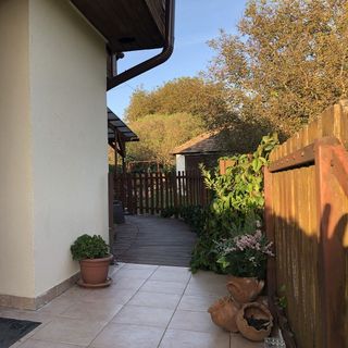 Szivárvány Vendégház Vértestolna (2)