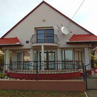 CSEVI Apartmanház Mezőkövesd Zsóryfürdő  (2)